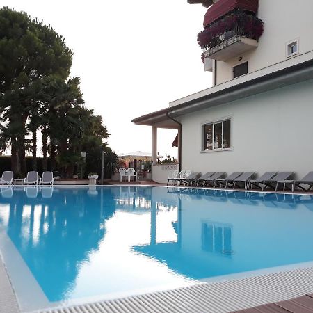 Hotel Da Roberto Lazise Exterior foto