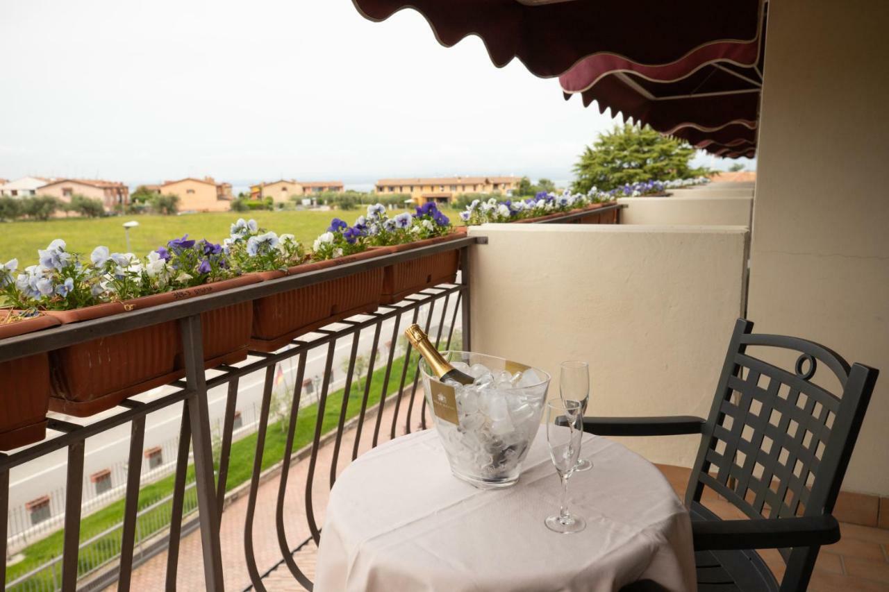 Hotel Da Roberto Lazise Exterior foto